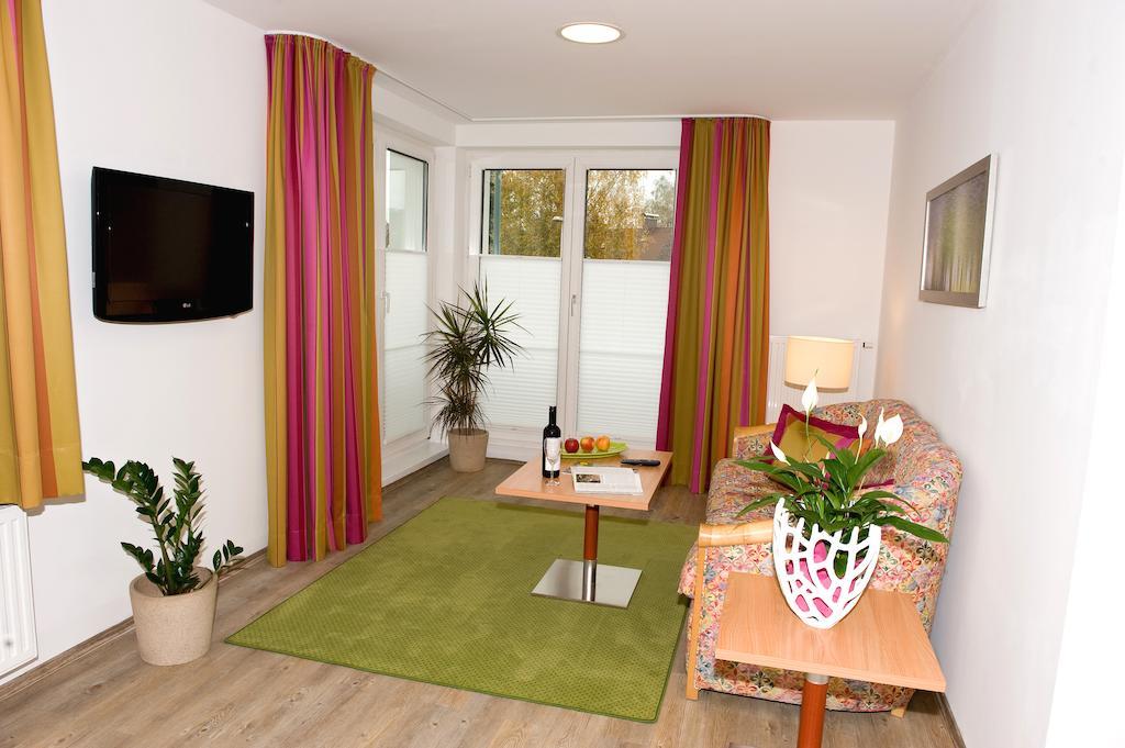 Ferienwohnungen - Boarding Wohnungen Sonnenhof Lenzing Zimmer foto